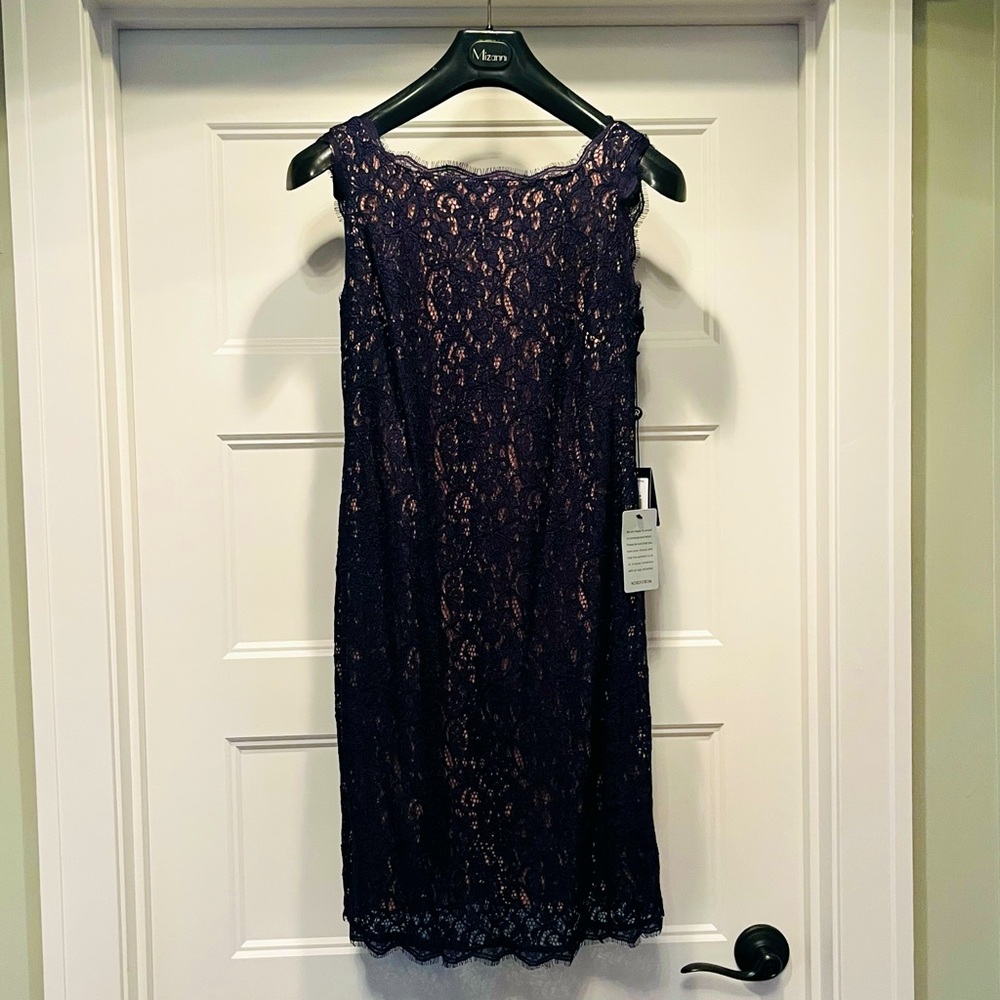 Adriana Papell Navy lace dress with nude lining. Sz 6P, NWT.